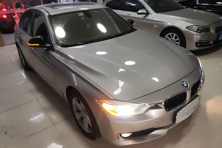 Used BMW 3 Series 2015 320i Luxury Line Stylish Edition
