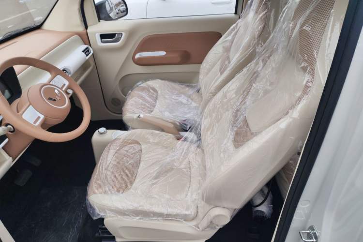 Used Wuling Hongguang MINIEV 2024 3rd Generation 215km Youth Edition