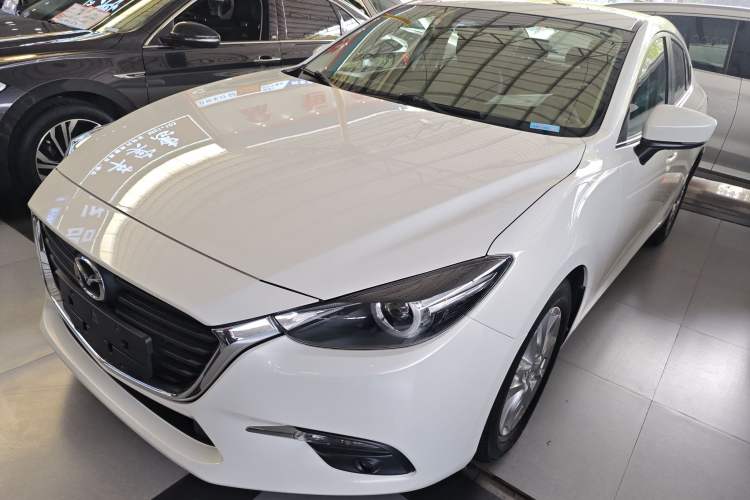 Used Mazda Mazda 3 Axela 2019 Cloud-Controlled Sedan 1.5L Automatic Luxury Model China VI Standard
