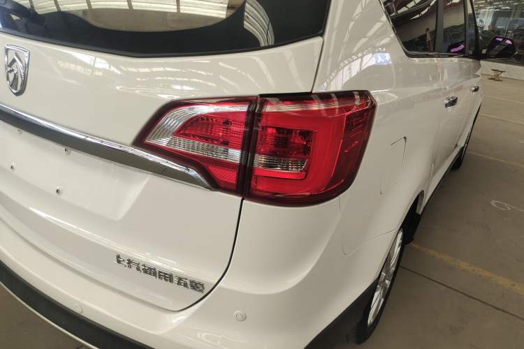 Used Baojun 730 2016 1.5L Manual Comfort Version 7 Seats China V Emission Standard