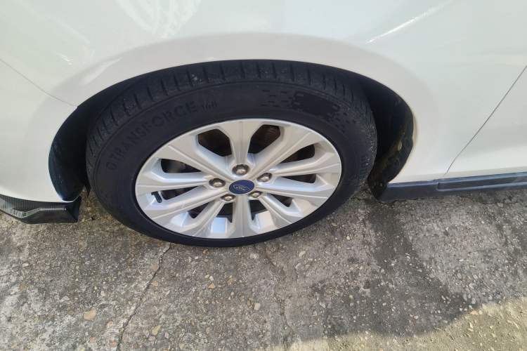 Used Ford Escort 2017 Happiness Edition 1.5L Automatic Fashion Version
