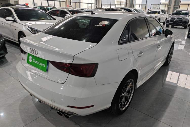 Used Audi A3 2015 Limousine 40 TFSI Automatic Comfort Model
