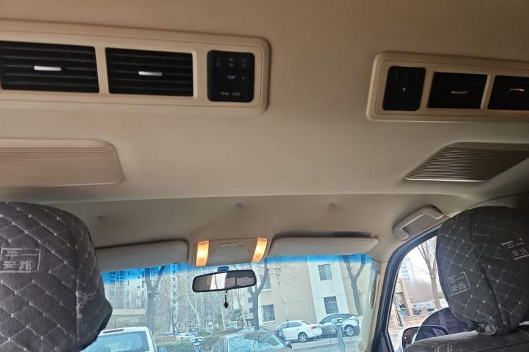 Used Jinbei Grace 2014 2.0L Luxury Short-Wheelbase 7-Seater 1TR
