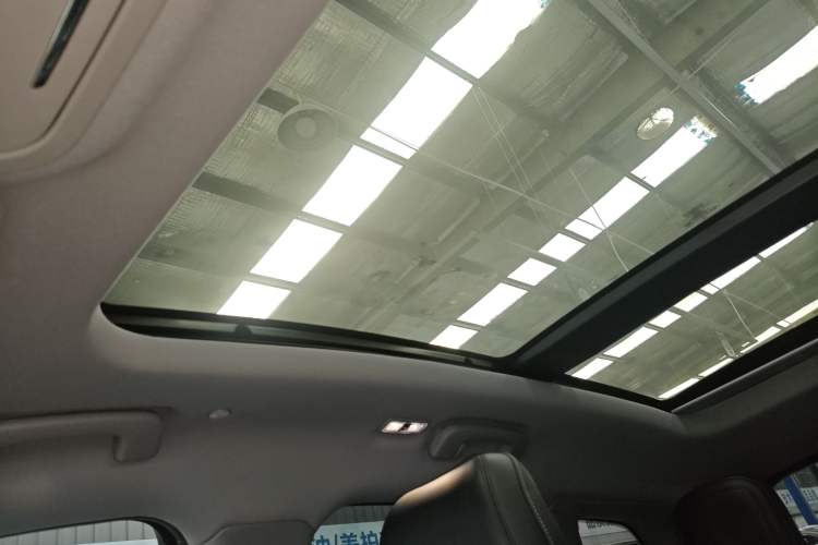 Used Lincoln Corsair 2021 2.0T Two-Wheel-Drive Luxury Edition
