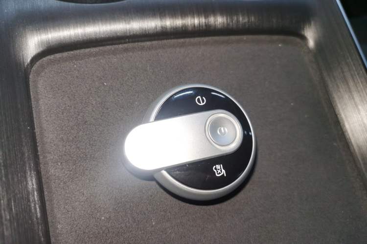 Used Bestune Yueyi 03 2025 445km Joyful Edition