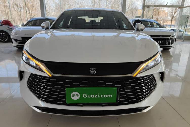 Used BYD Qin L 2025 DM-i Smart Drive 80KM Leading Model
