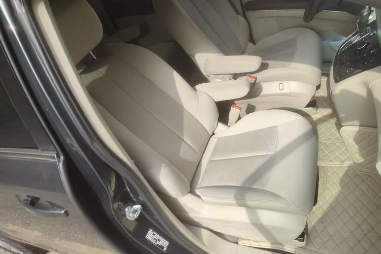 Used Buick GL8 2018 28T Comfort Model China VI Standard
