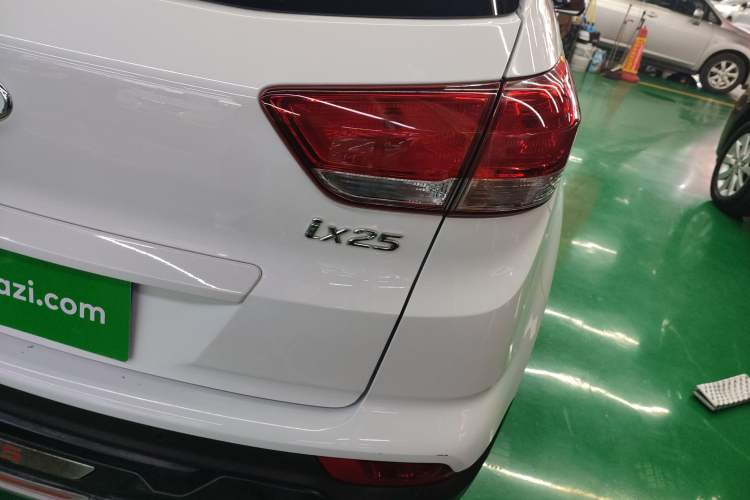 Used Hyundai ix25 2017 1.6L Automatic Smart Version
