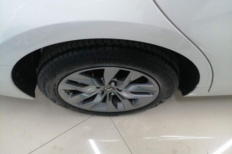 Used Toyota Avalon 2019 2.0L Ambition Edition China VI
