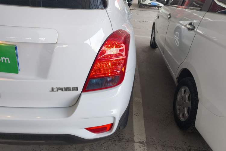 Used Chevrolet Trax 2018 330T Automatic Two-Wheel Drive Elite Model
