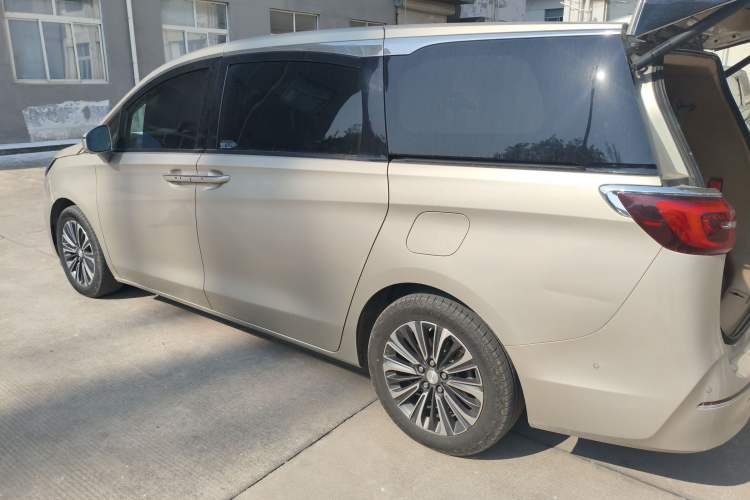 Used Buick GL8 2021 ES Landtrek 653T Luxury Model
