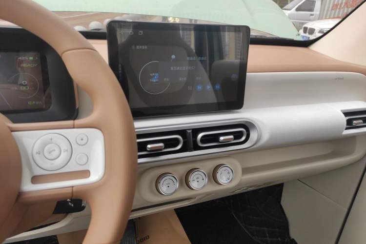 Used Wuling Hongguang MINIEV 2024 3rd Generation 215km Youth Edition
