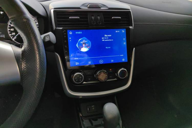 Used Nissan Tiida 2021 1.6L CVT Cool Edition
