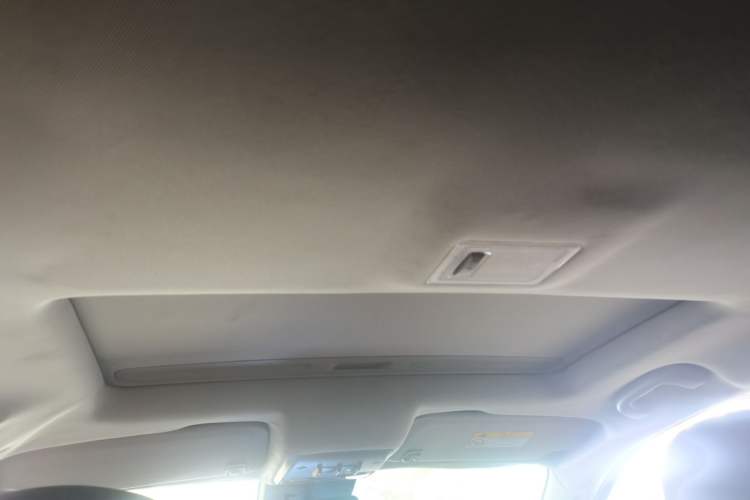 Used Buick Encore 2015 1.4T Automatic Two-Wheel Drive Urban Elite Version
