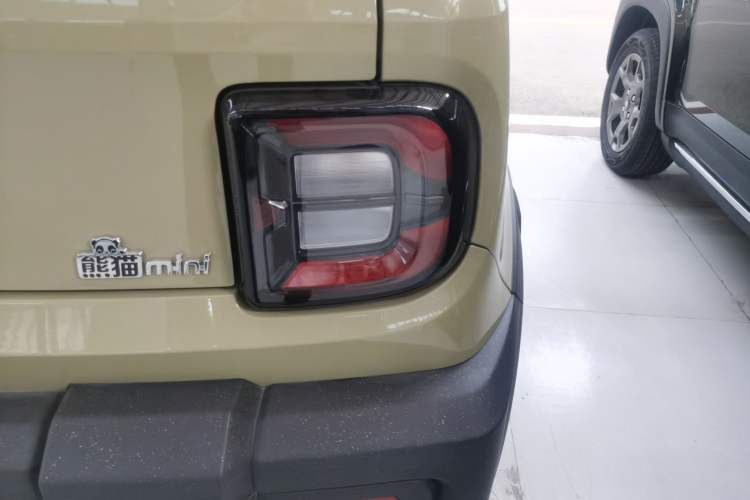 Used  Panda 2025 210km Panda Rider
