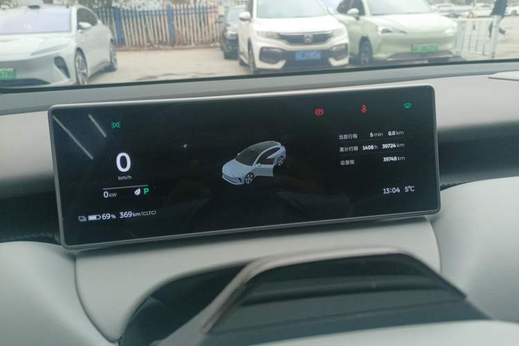 Used Nio ET5T 2023 75 kWh Touring