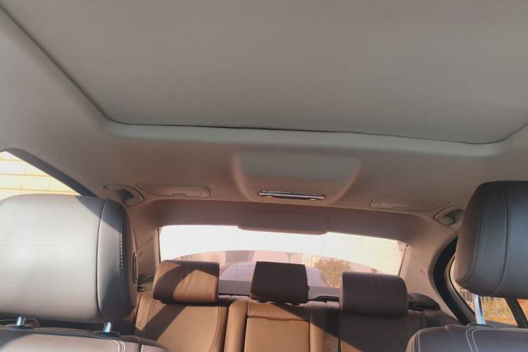 Used BMW 5 Series 2014 525Li Luxury Design Package
