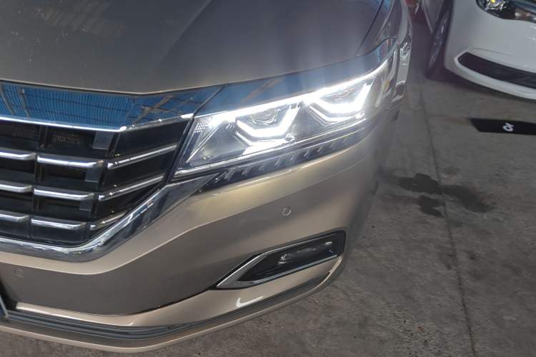 Used Volkswagen Passat 2020 330TSI Luxury Edition China VI