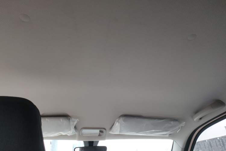 Used Wuling Hongguang MINIEV 2022 Macaron Premium Model – Lithium Iron Phosphate