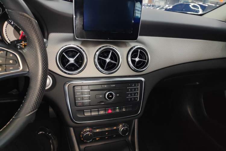 Used Mercedes-Benz GLA 2016 GLA 200 Fashion Model