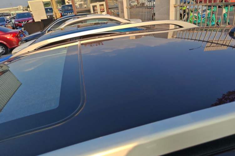 Used Luxgen U6 SUV 2014 2.0T ZhiZun Model