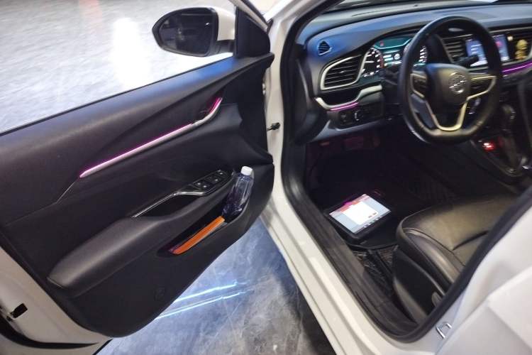 Used Buick GT 2018 18T Automatic Elite Model
