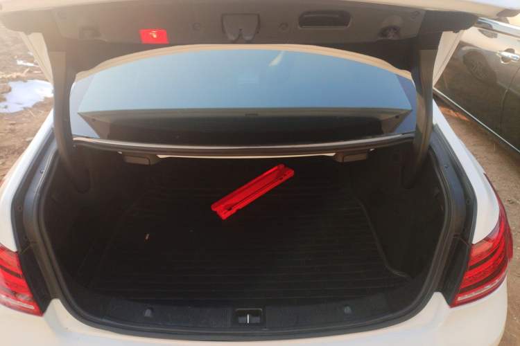 Used Mercedes-Benz E-Class 2014 E 200 Coupe
