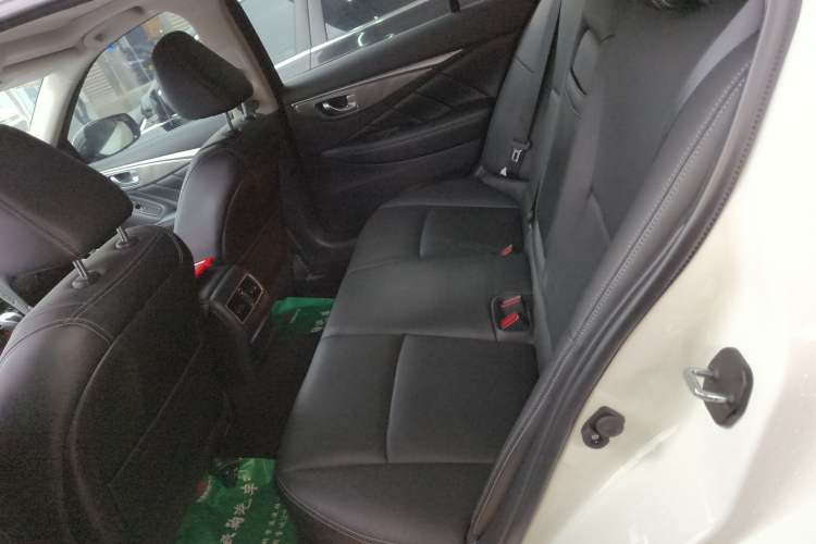 Used Infiniti Q50L 2018 2.0T Enjoyment Version China VI Standard