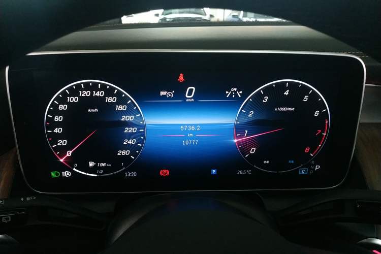 Used Mercedes-Benz GLC 2024 Refreshed GLC 300 L 4MATIC Dynamic Version 5 Seats
