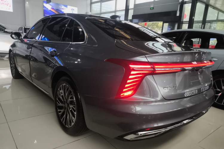 Used Hongqi H5 2023 2.0T Automatic Smart Connect Flagship Edition
