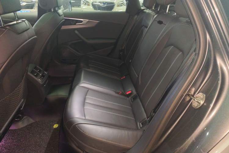 Used Audi A4L 2023 40 TFSI quattro Luxury Dynamic Edition