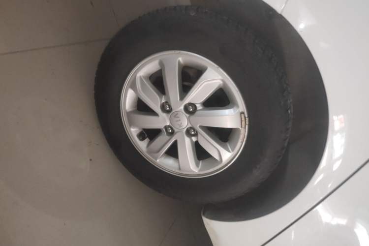 Used Kia K2 2015 Hatchback 1.4L AT GLS Cool Edition
