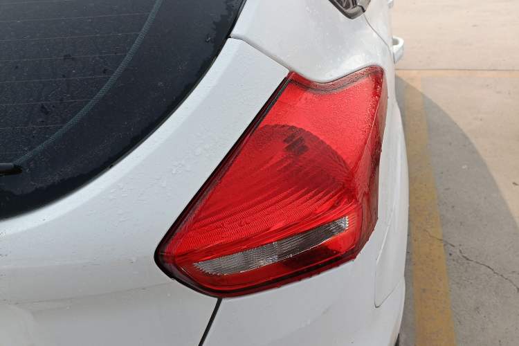 Used Ford Focus 2015 Hatchback EcoBoost 125 Automatic Supreme Style Edition
