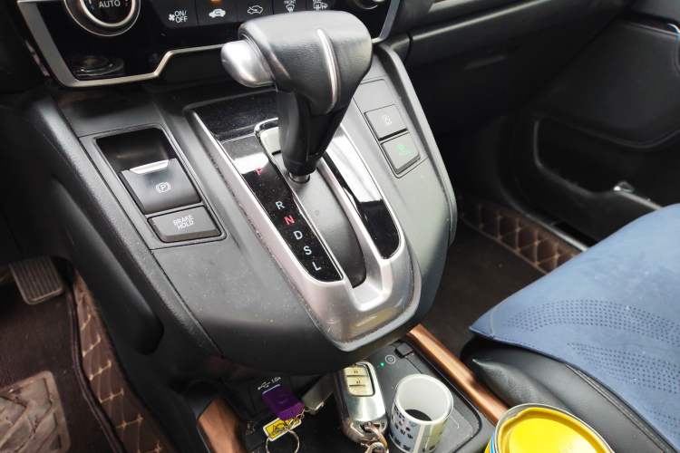 Used Honda CR-V 2021 240TURBO CVT 2WD Fashion Edition
