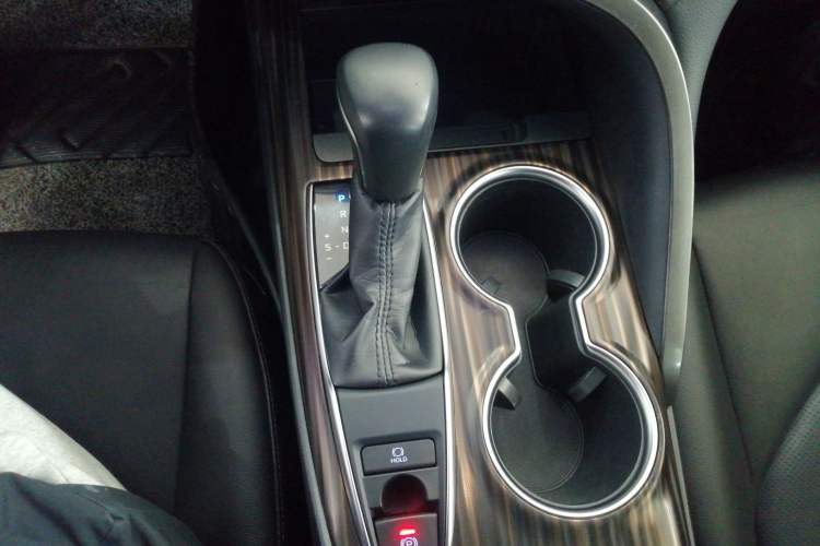 Used Toyota Camry 2018 2.0G Luxury Edition