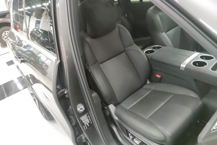 Used Li Auto L8 2024 Ultra Model
