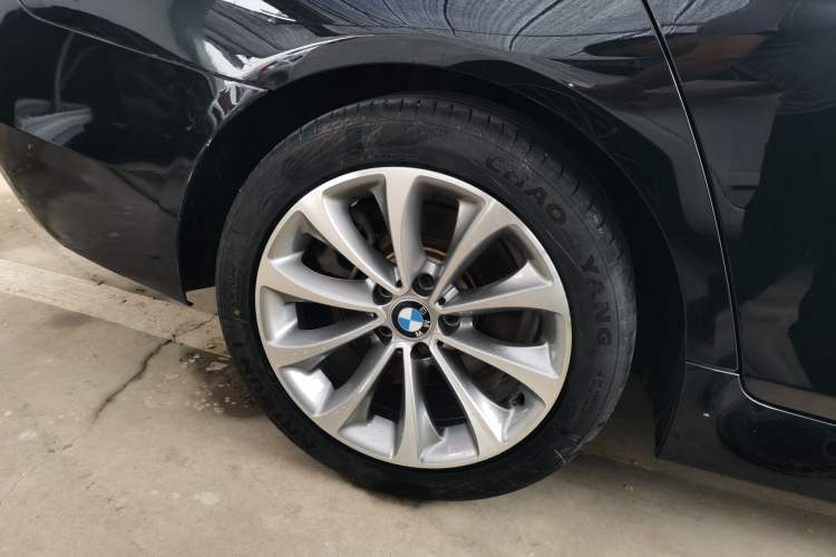 Used BMW 5 Series 2017 525Li Leading Model
