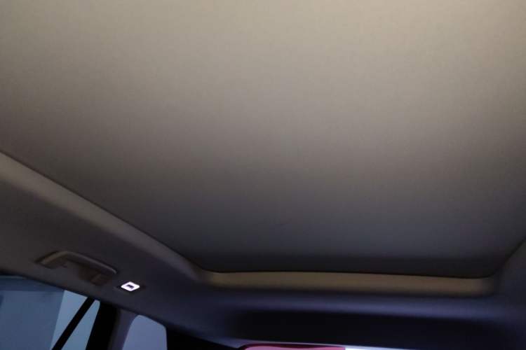 Used Volkswagen Talagon 2024 Facelifted 380TSI All-Wheel Drive R-Line Cruise Premium Edition
