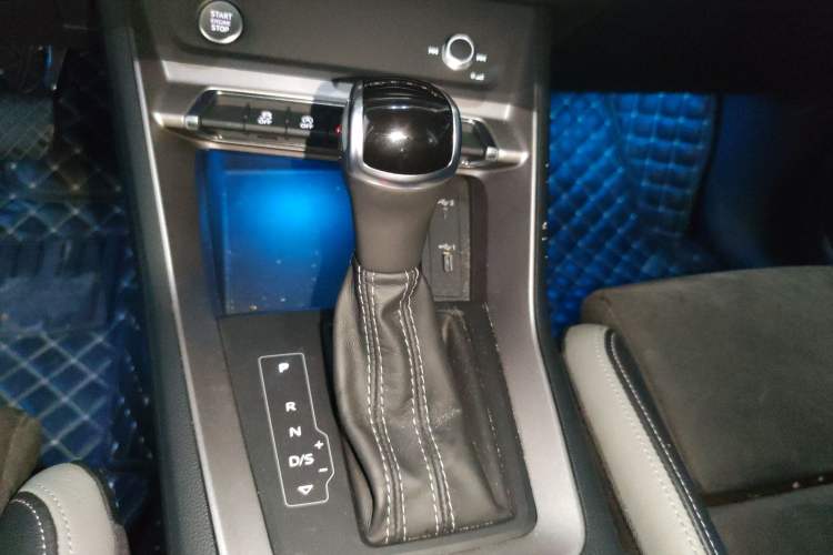 Used Audi Q3 2020 35 TFSI Fashion Dynamic Model
