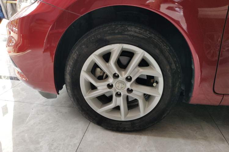 Used Nissan Tiida 2021 1.6L CVT Cool Edition
