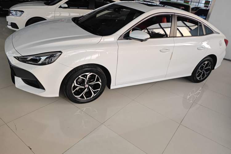 Used MG 5 2023 180 DVVT CVT Luxury Edition
