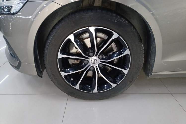 Used Volvo S60 2021 T4 Zhiyi Luxury Edition