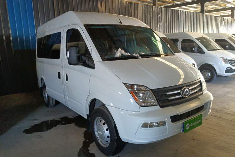 Used SAIC MAXUS Xintu V80 2021 2.0T Manual Classic Aoyuntong Short Wheelbase Mid-Height 7/8/9-Seater