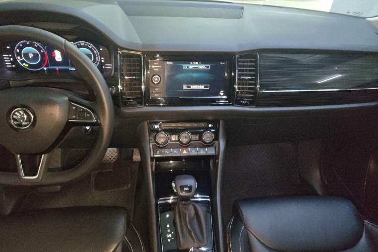 Used Skoda Kodiaq 2019 Facelifted TSI330 5-Seater Two-Wheel-Drive Luxury Enjoyment Edition China VI Standard
