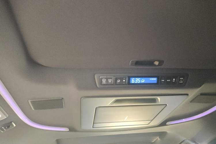 Used Toyota Alphard 2021 Dual-Engine 2.5L Prestige Edition
