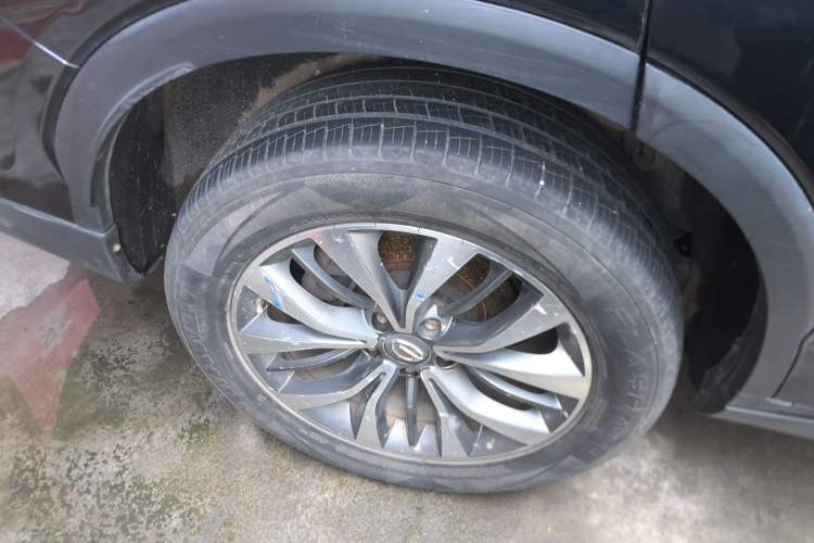 Used GAC Trumpchi GS8 2017 320T Two-Wheel Drive Luxury Smart Connectivity Version (7 Seats)
