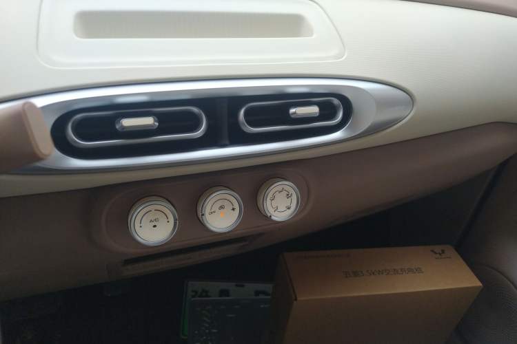 Used Wuling Hongguang MINIEV 2025 Four-Door Version Advanced Edition