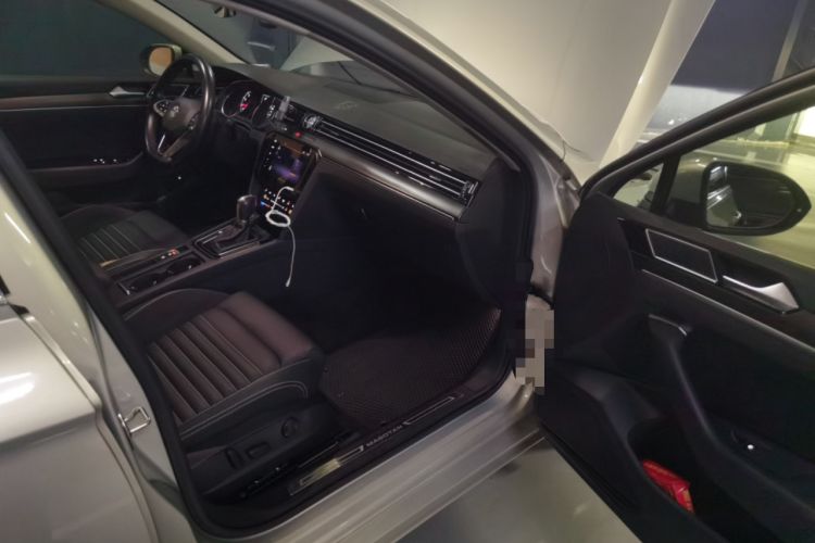 Used Volkswagen Magotan 2020 330TSI DSG Leading Model
