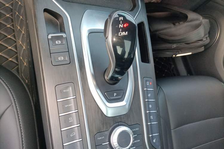 Used Wey VV5 2020 1.5T Two-Wheel Drive Smart Pioneer