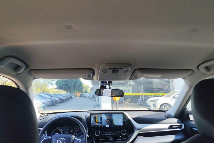 Used Toyota Highlander 2023 2.5L Smart Electric Hybrid Dual-Engine 4x4 Elite Edition 7 Seats